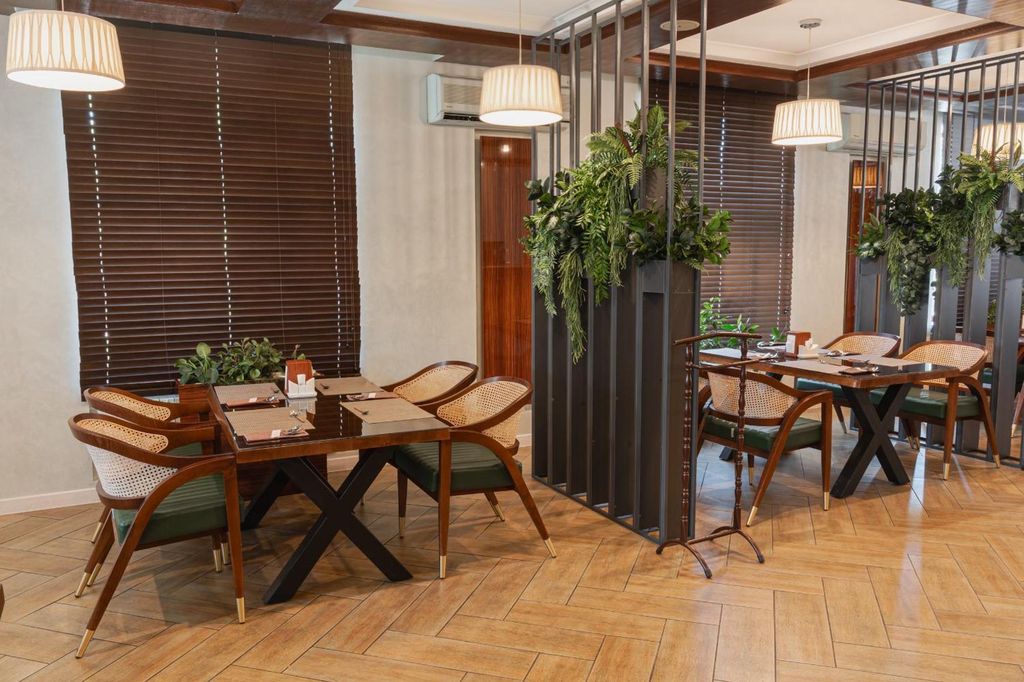 Altair Hotel Shymkent Exterior photo