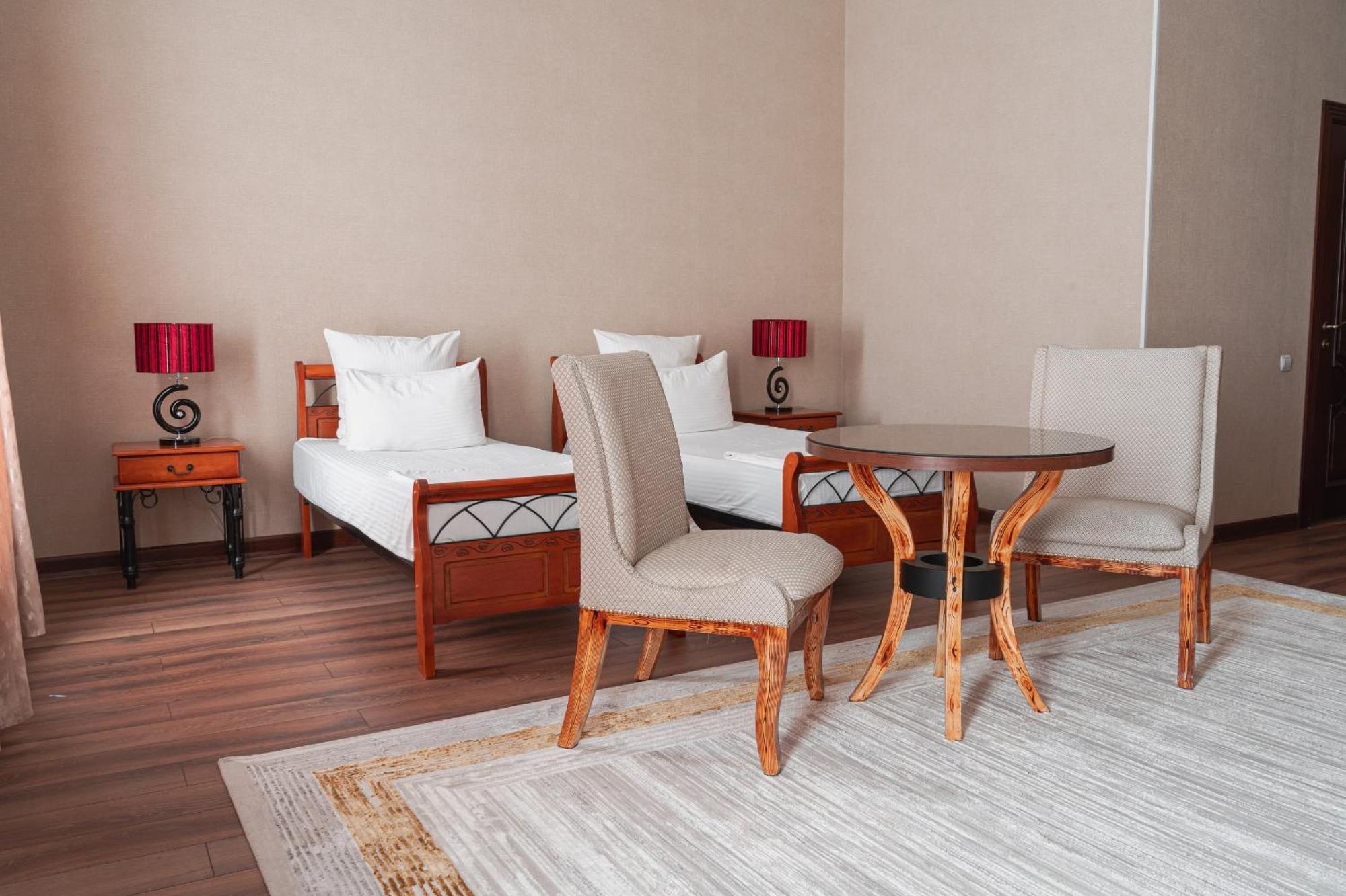Altair Hotel Shymkent Exterior photo