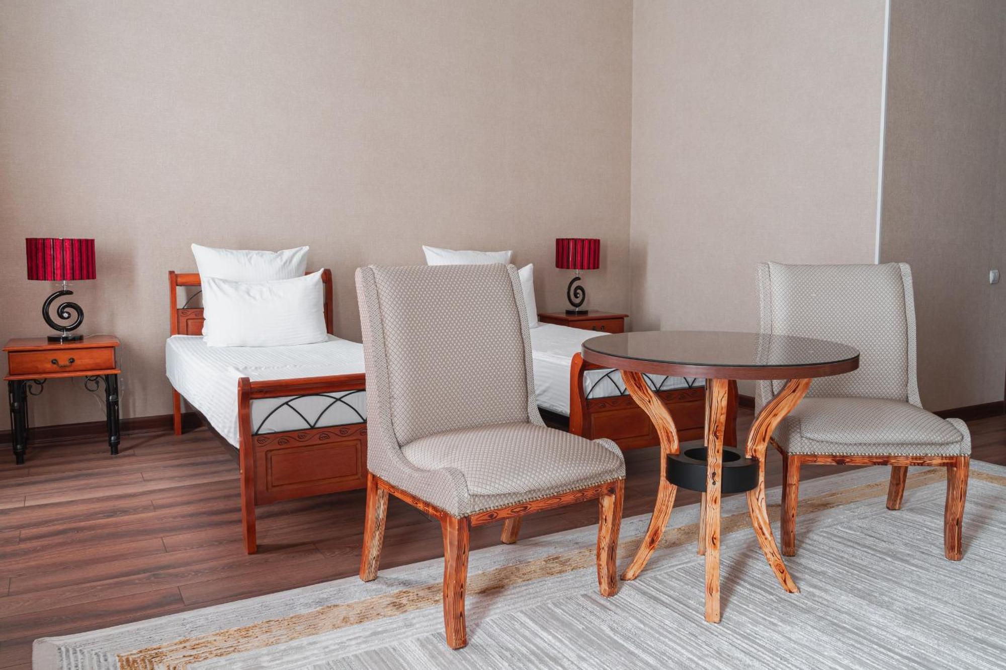 Altair Hotel Shymkent Exterior photo
