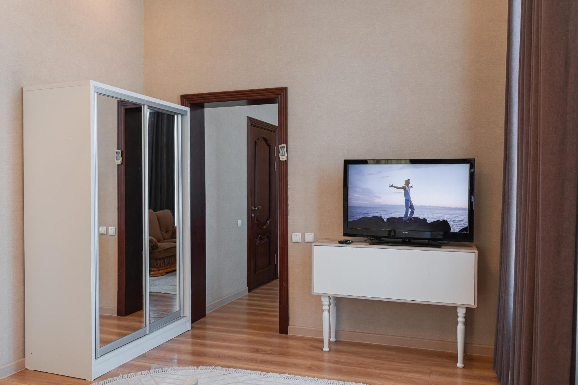 Altair Hotel Shymkent Exterior photo