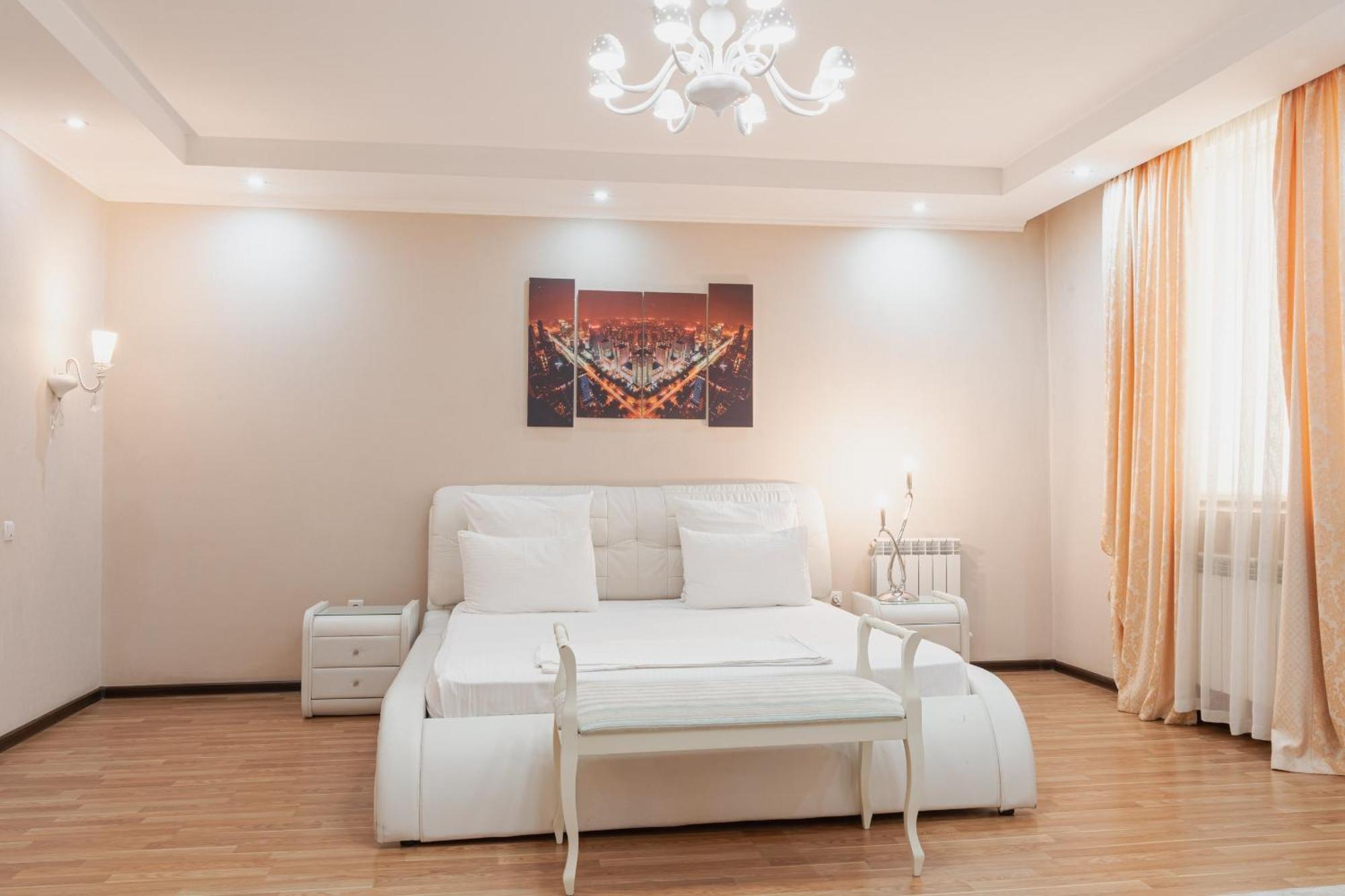 Altair Hotel Shymkent Exterior photo