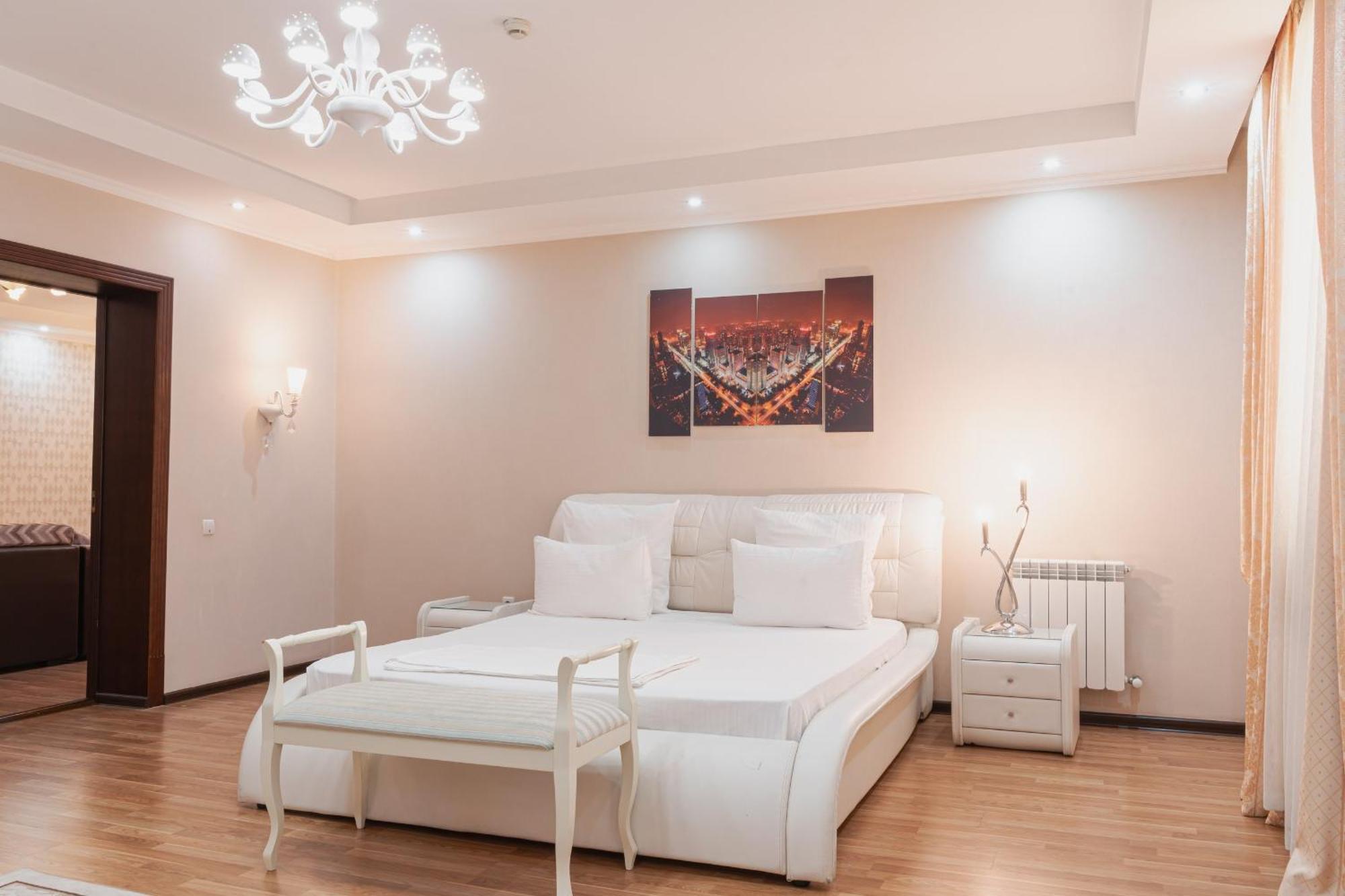 Altair Hotel Shymkent Exterior photo