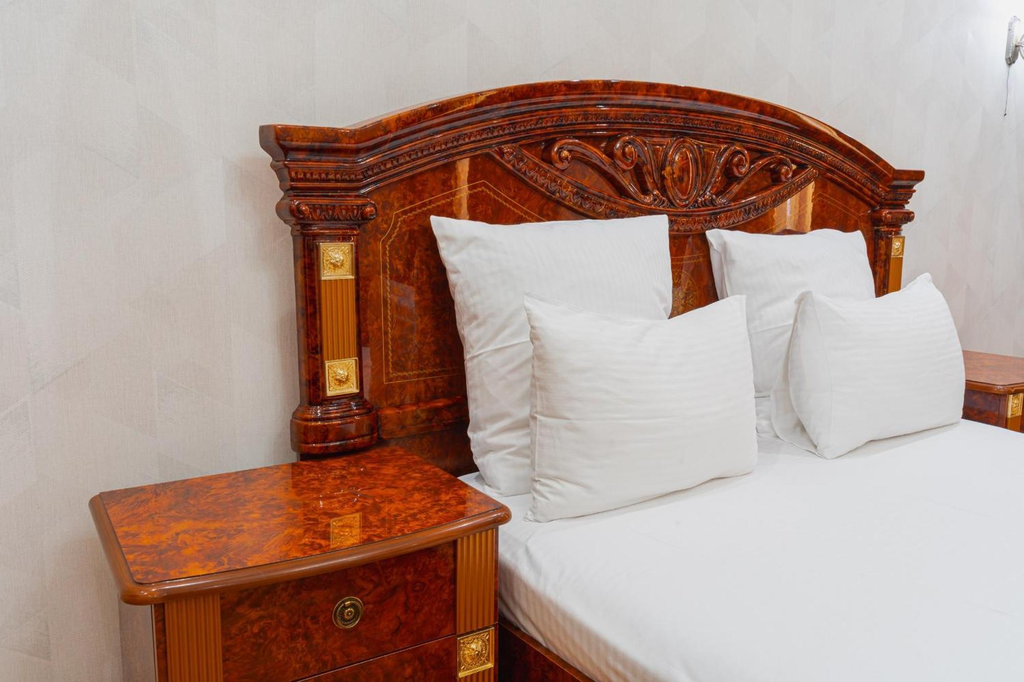 Altair Hotel Shymkent Exterior photo