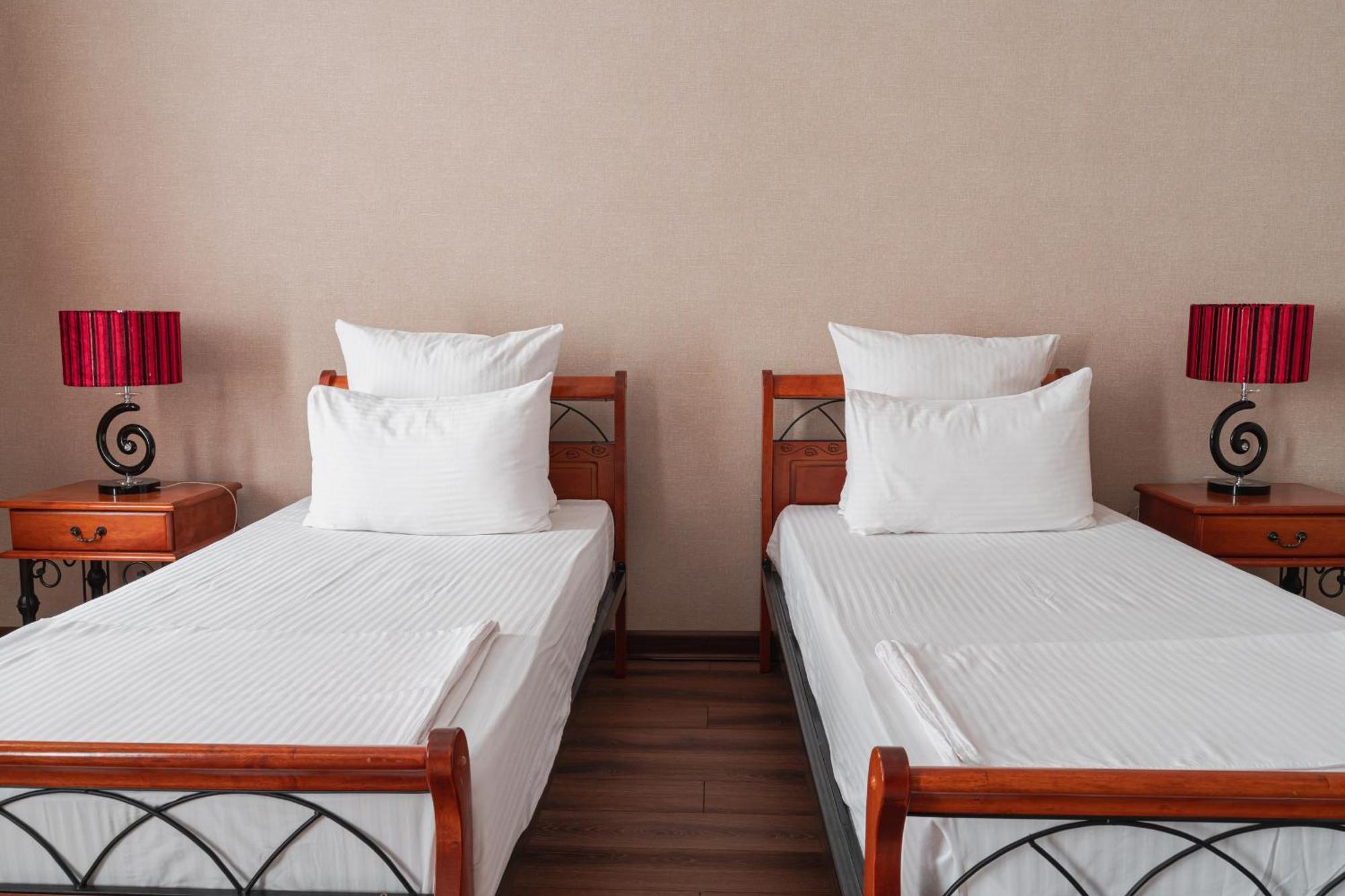 Altair Hotel Shymkent Exterior photo