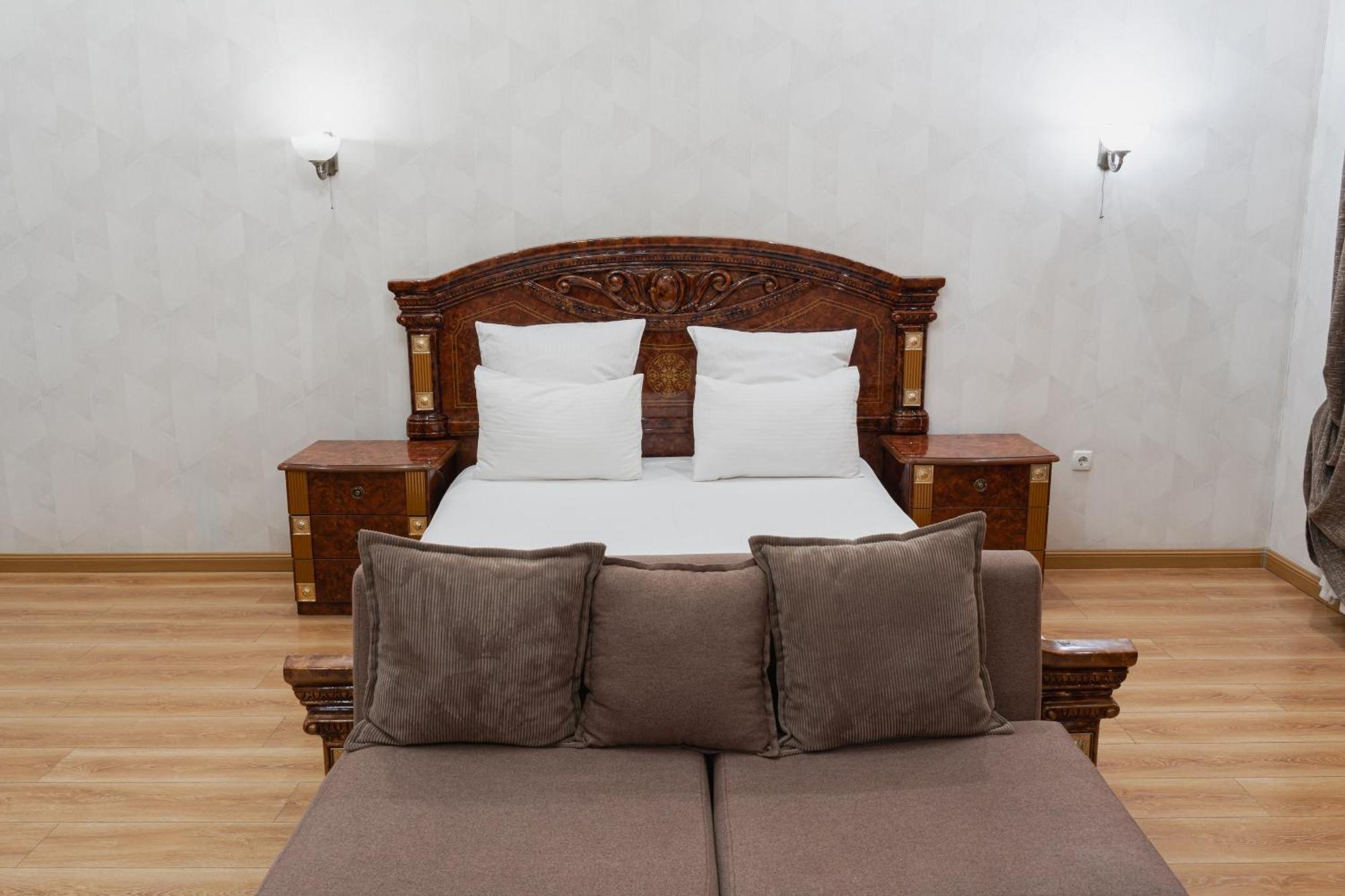Altair Hotel Shymkent Exterior photo