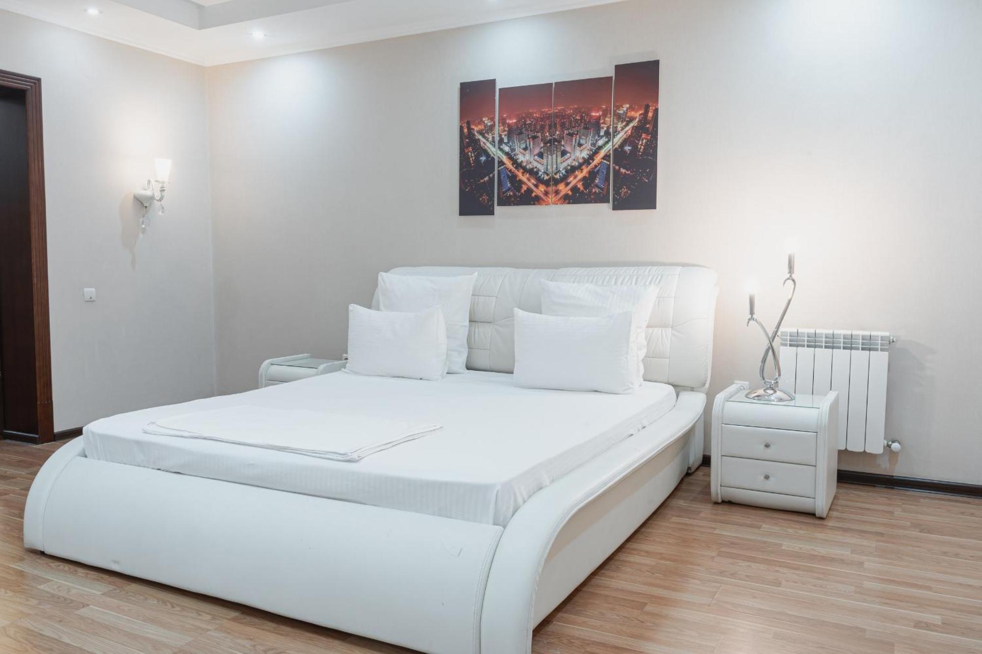 Altair Hotel Shymkent Exterior photo