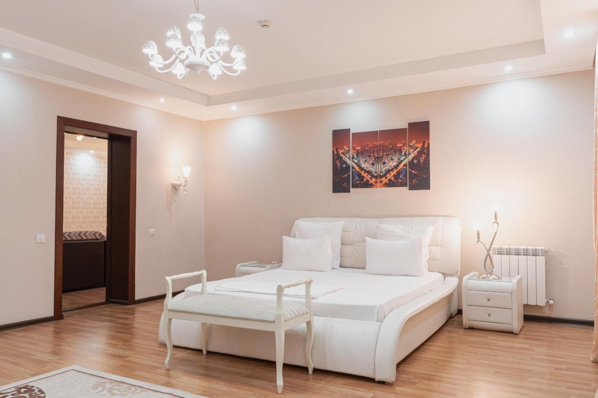 Altair Hotel Shymkent Exterior photo